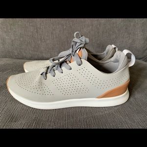 Steve Madden Oxford Sneaker, size 8.5